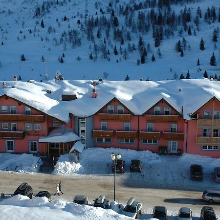 Hotel Panorama Пассо-дель-Тонале Экстерьер фото